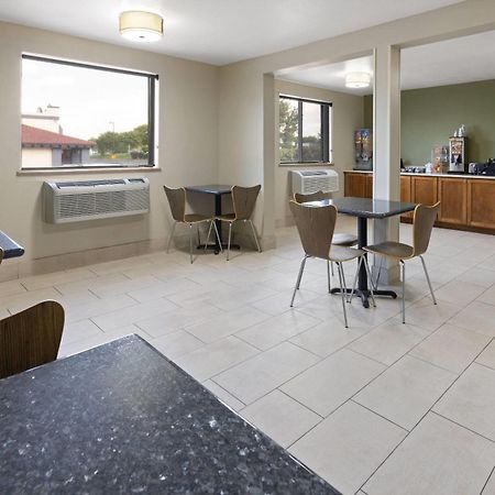Super 8 By Wyndham Richmond Midlothian Turnpike Hotell Eksteriør bilde