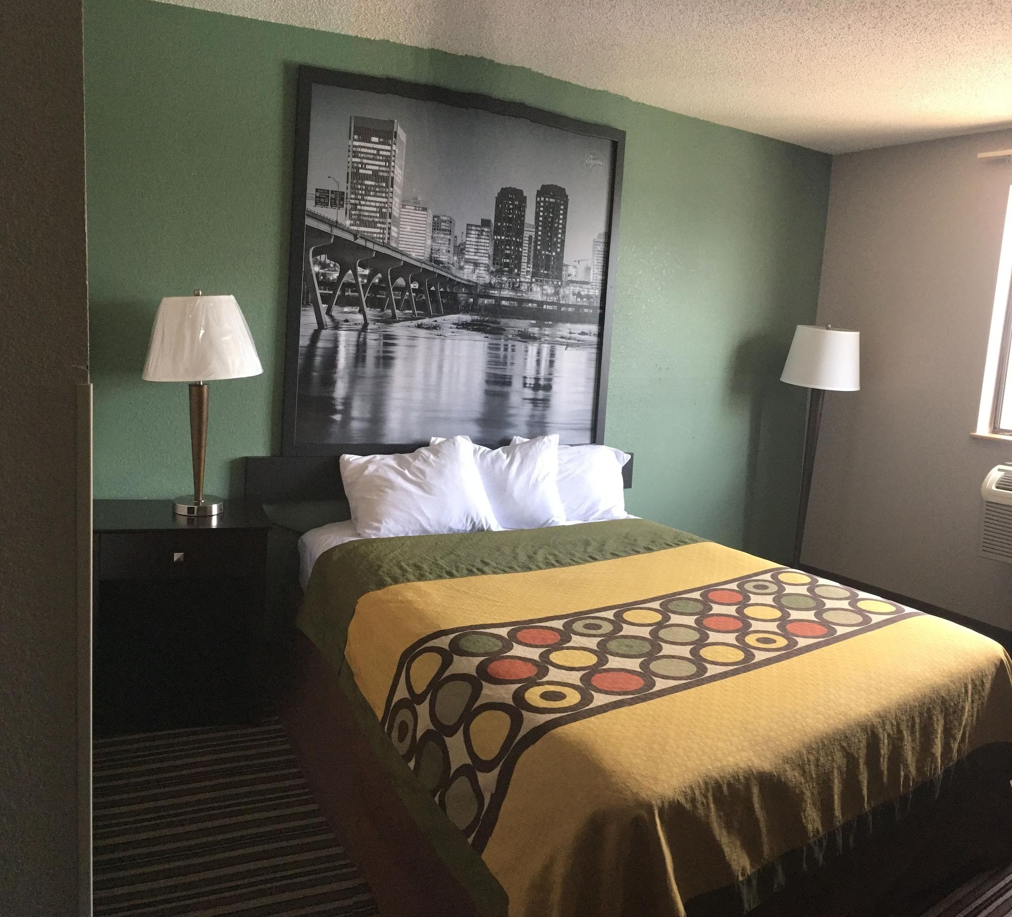 Super 8 By Wyndham Richmond Midlothian Turnpike Hotell Eksteriør bilde