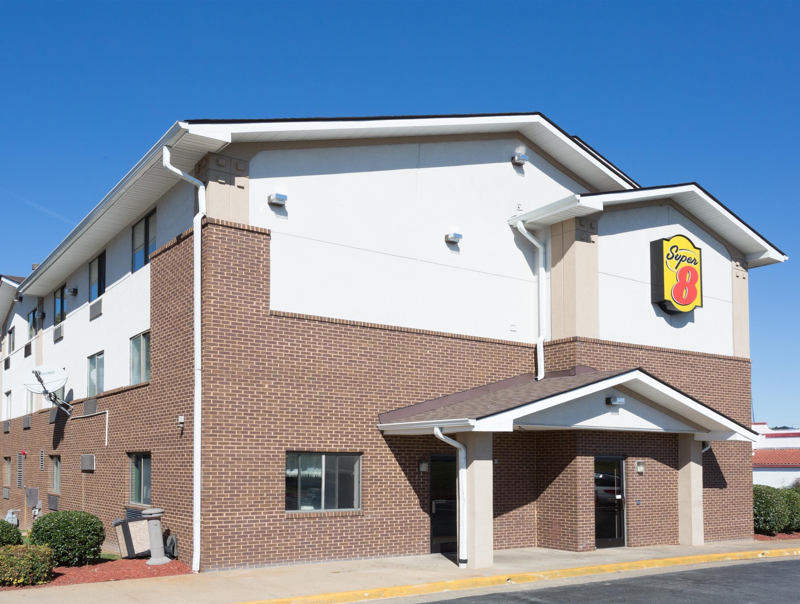 Super 8 By Wyndham Richmond Midlothian Turnpike Hotell Eksteriør bilde
