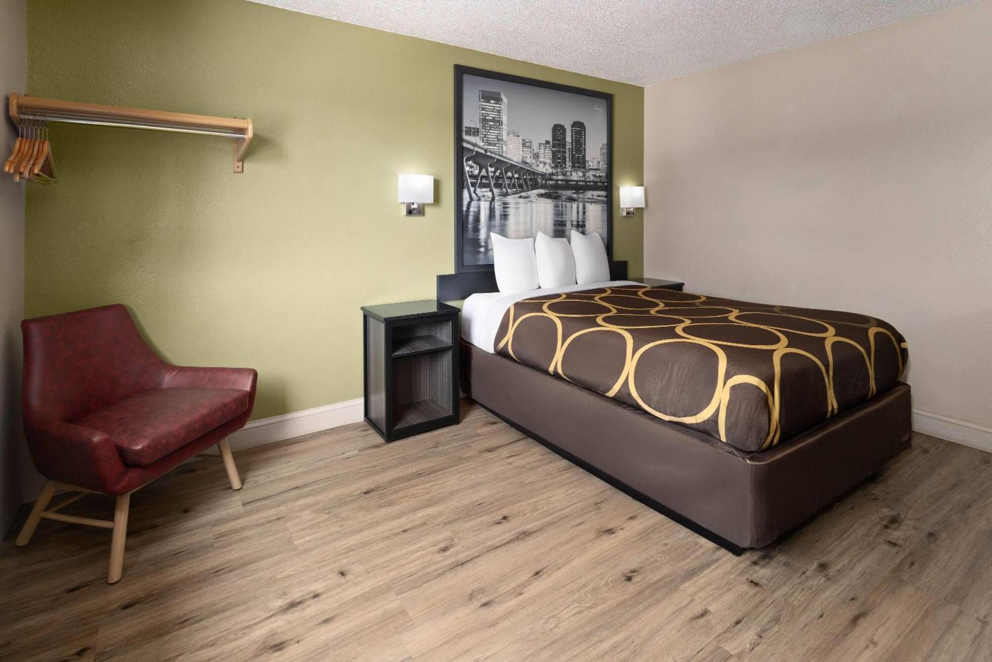 Super 8 By Wyndham Richmond Midlothian Turnpike Hotell Eksteriør bilde