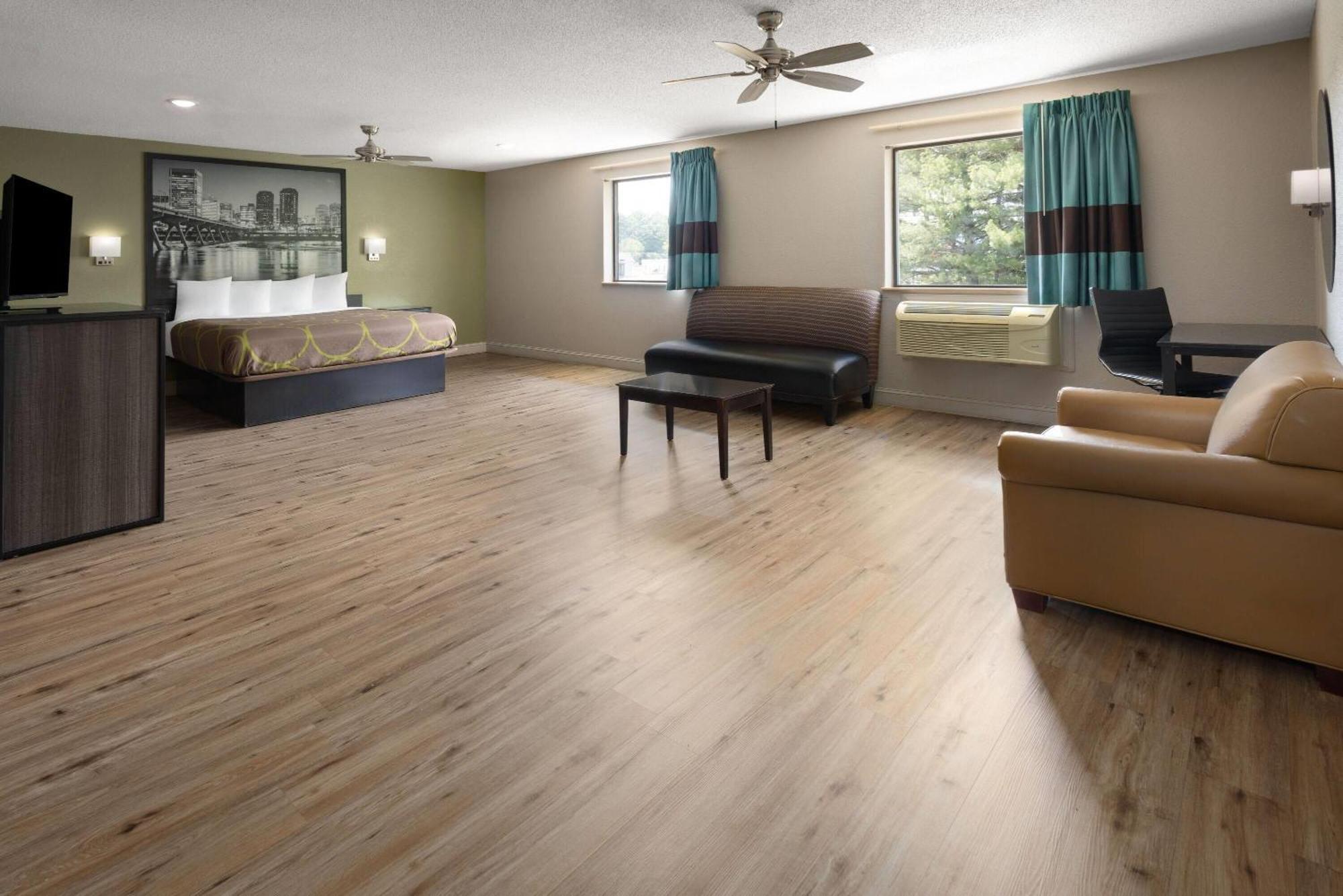 Super 8 By Wyndham Richmond Midlothian Turnpike Hotell Eksteriør bilde
