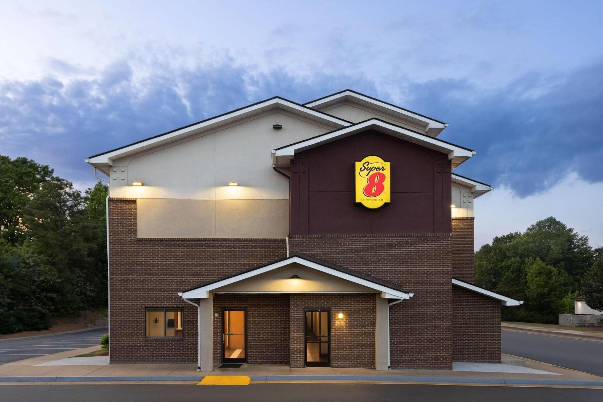 Super 8 By Wyndham Richmond Midlothian Turnpike Hotell Eksteriør bilde