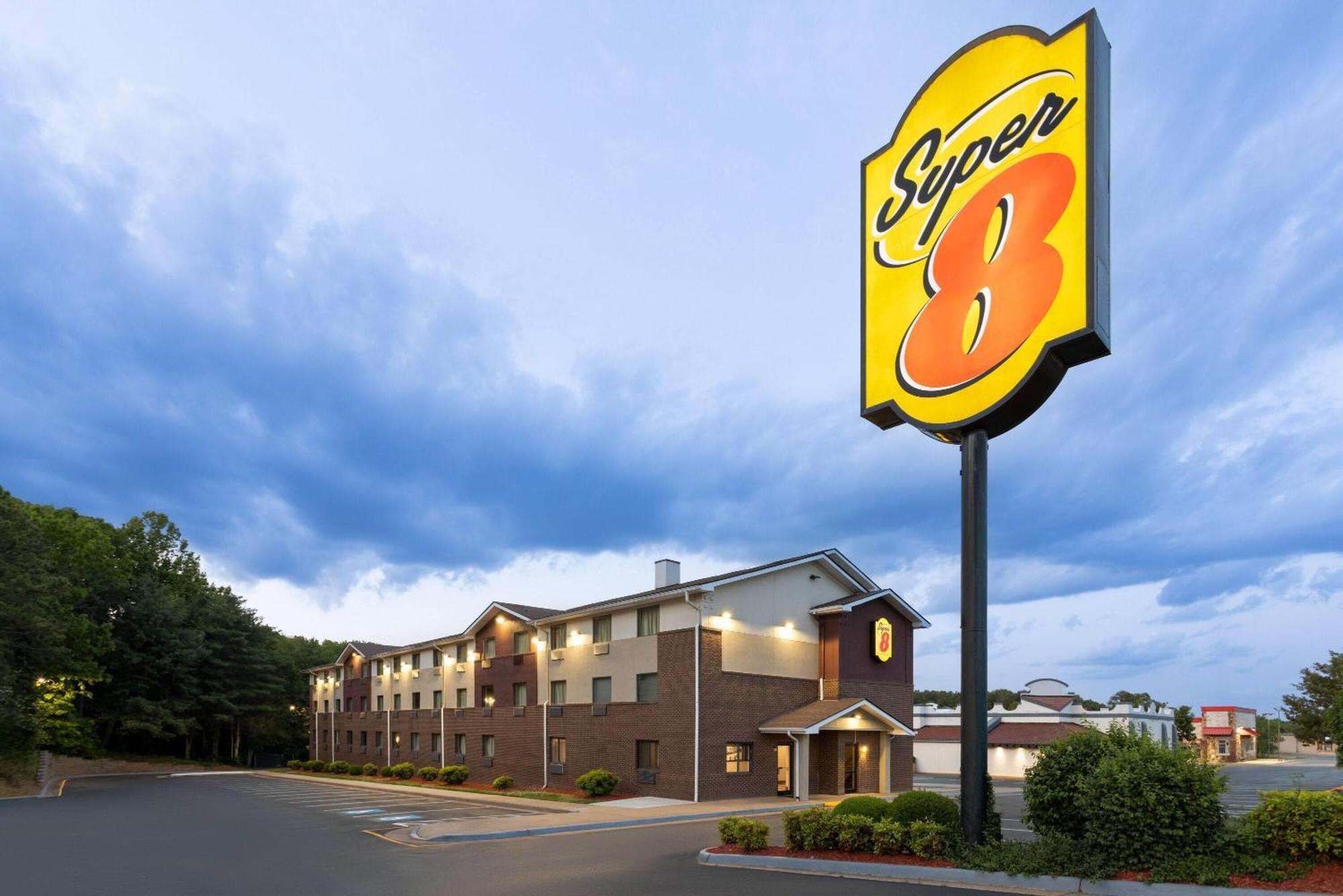 Super 8 By Wyndham Richmond Midlothian Turnpike Hotell Eksteriør bilde