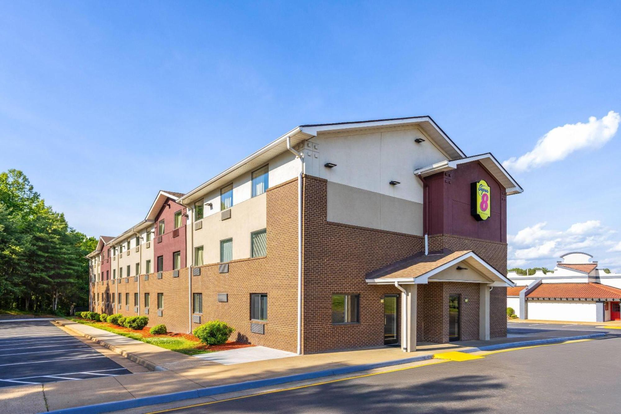 Super 8 By Wyndham Richmond Midlothian Turnpike Hotell Eksteriør bilde