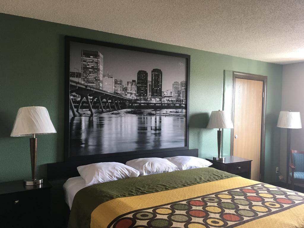 Super 8 By Wyndham Richmond Midlothian Turnpike Hotell Eksteriør bilde